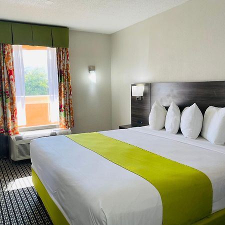 Days Inn By Wyndham Irving Grapevine Dfw Airport North Kültér fotó