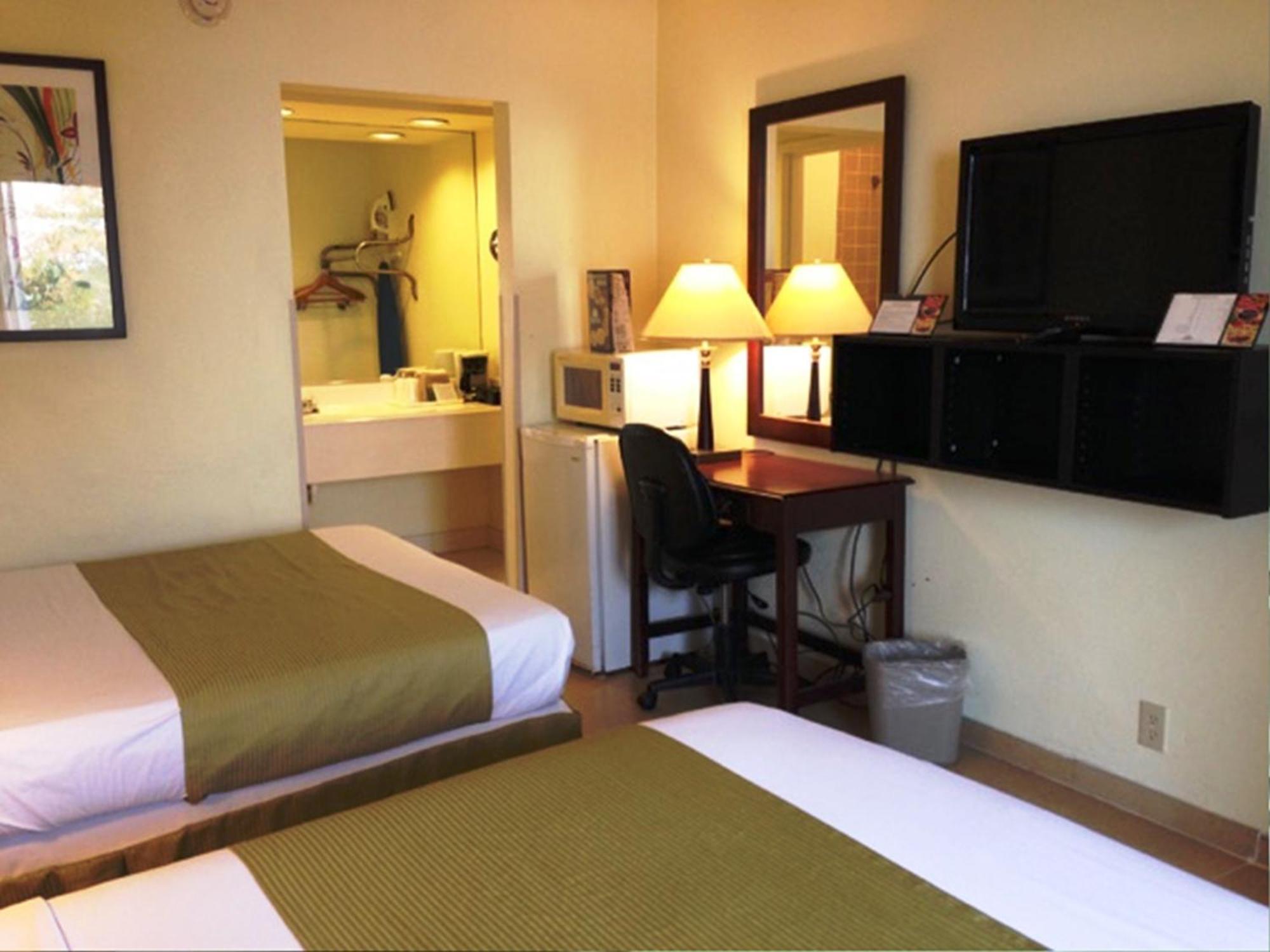 Days Inn By Wyndham Irving Grapevine Dfw Airport North Kültér fotó