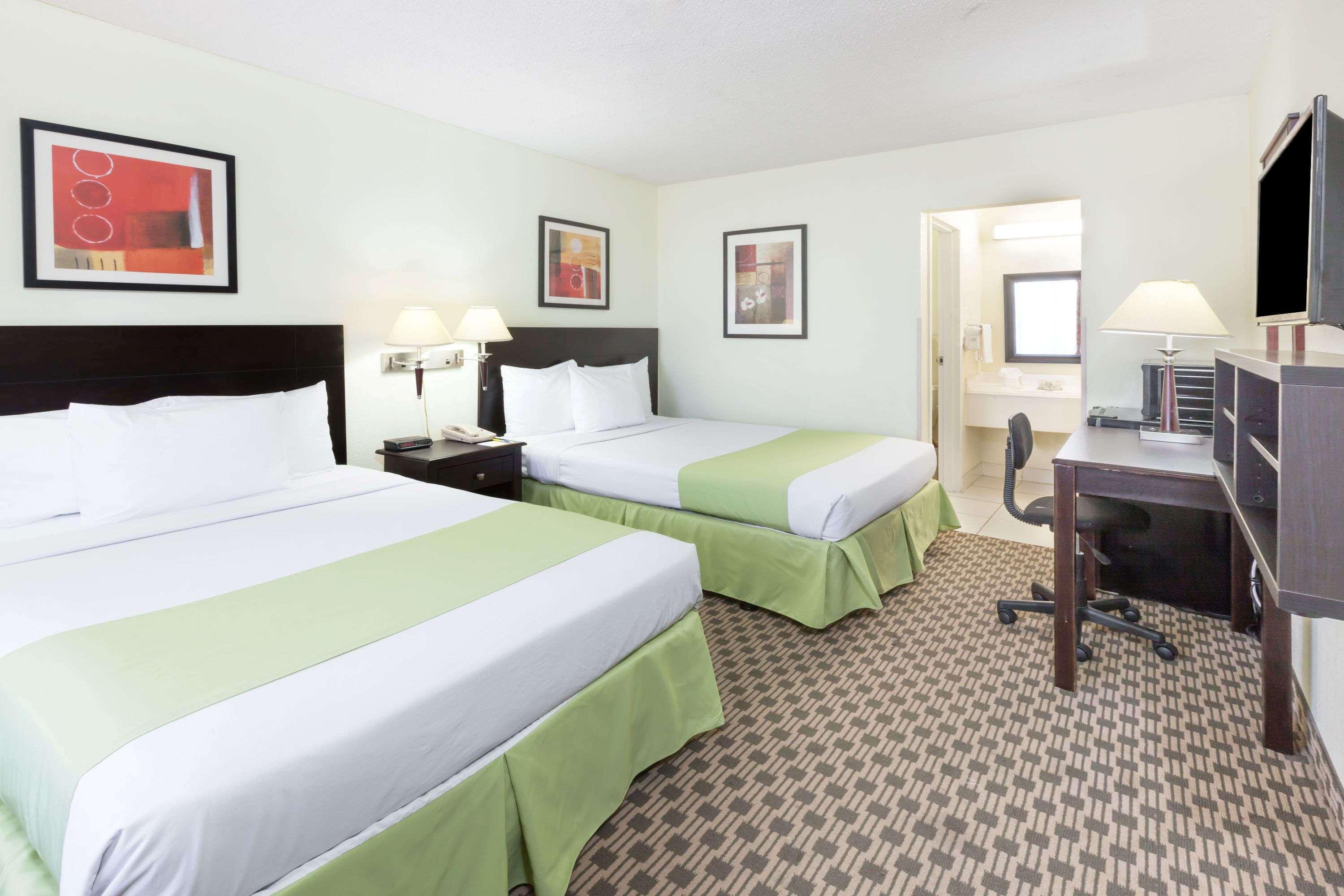 Days Inn By Wyndham Irving Grapevine Dfw Airport North Kültér fotó