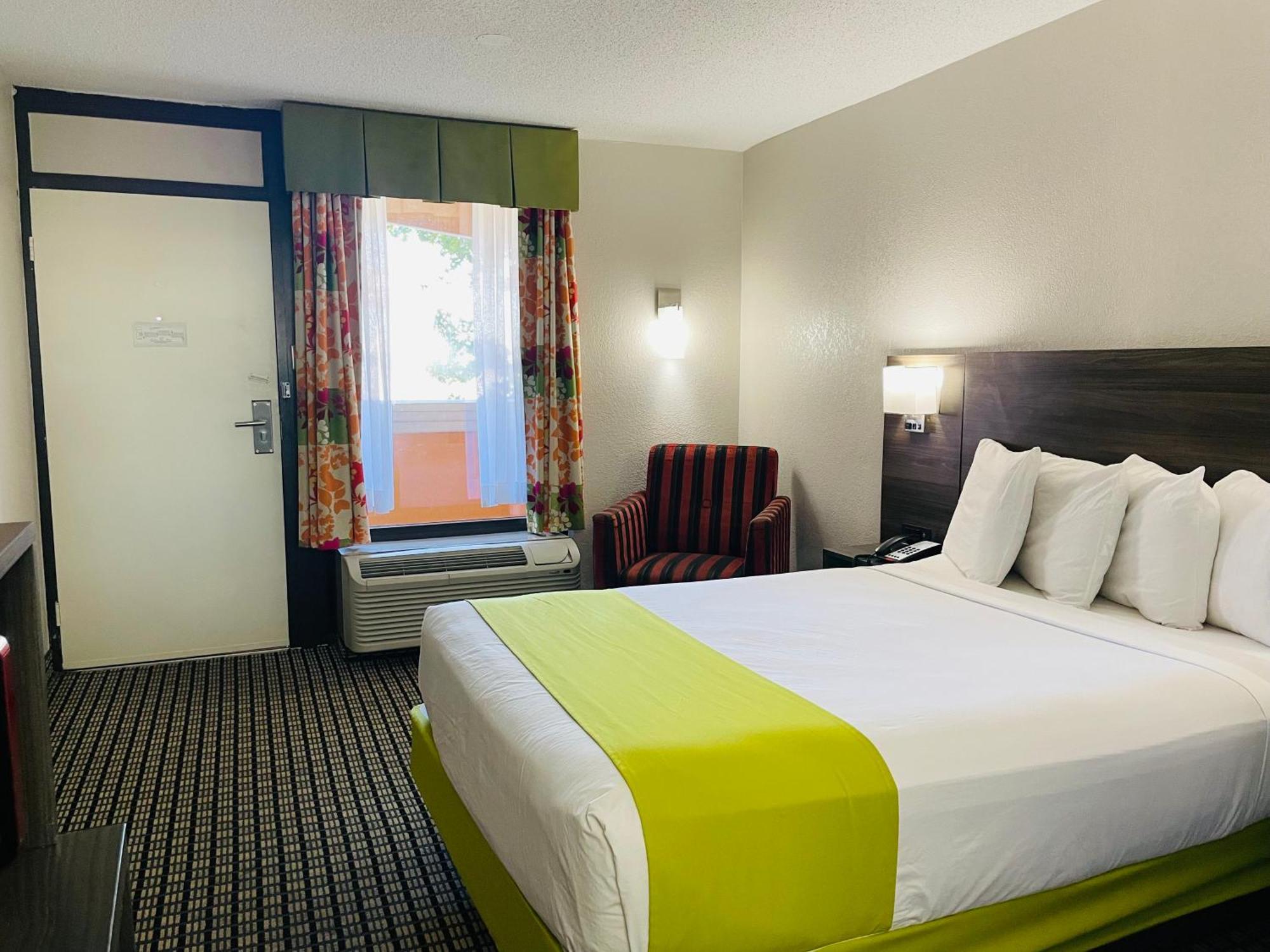 Days Inn By Wyndham Irving Grapevine Dfw Airport North Kültér fotó