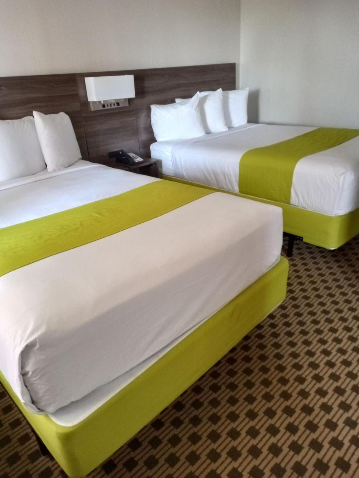 Days Inn By Wyndham Irving Grapevine Dfw Airport North Kültér fotó